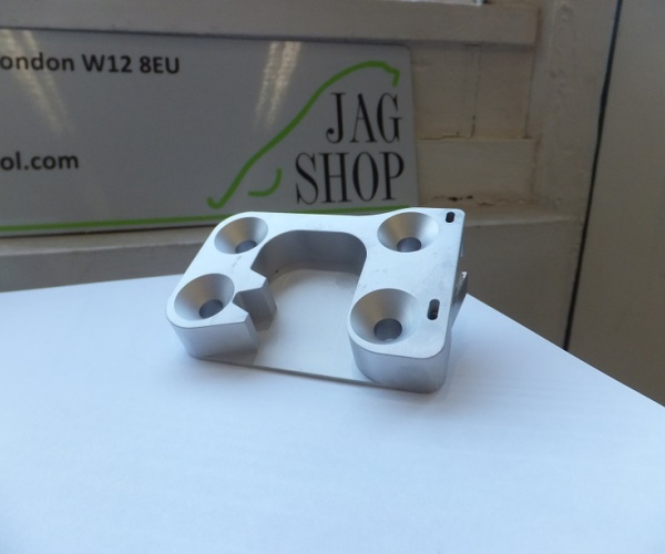 BD28112 Door Striker Catch RH